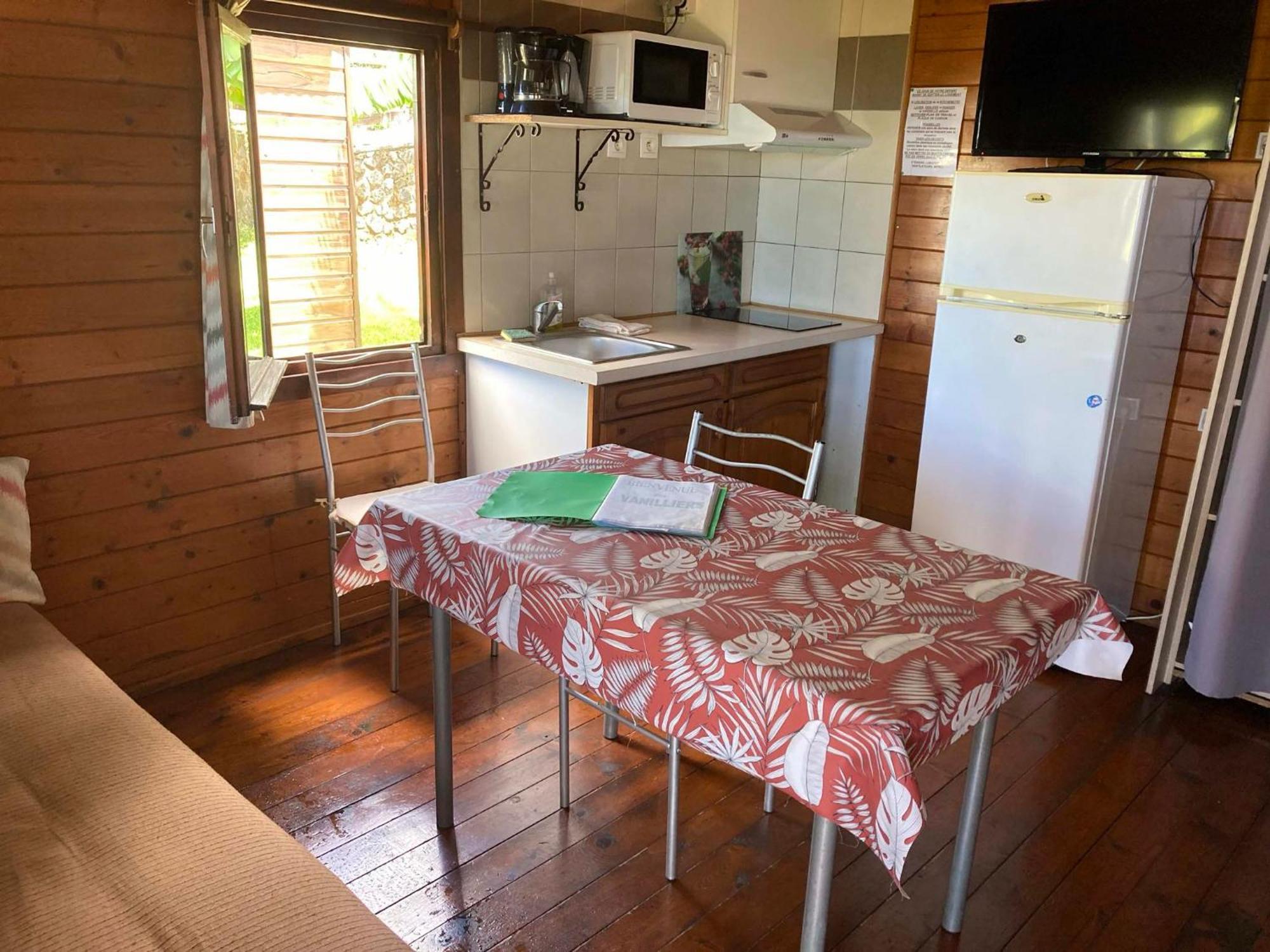 Les Bungalows Les Vanilliers, Sud Sauvage Avec Piscine Сен-Жозеф Экстерьер фото