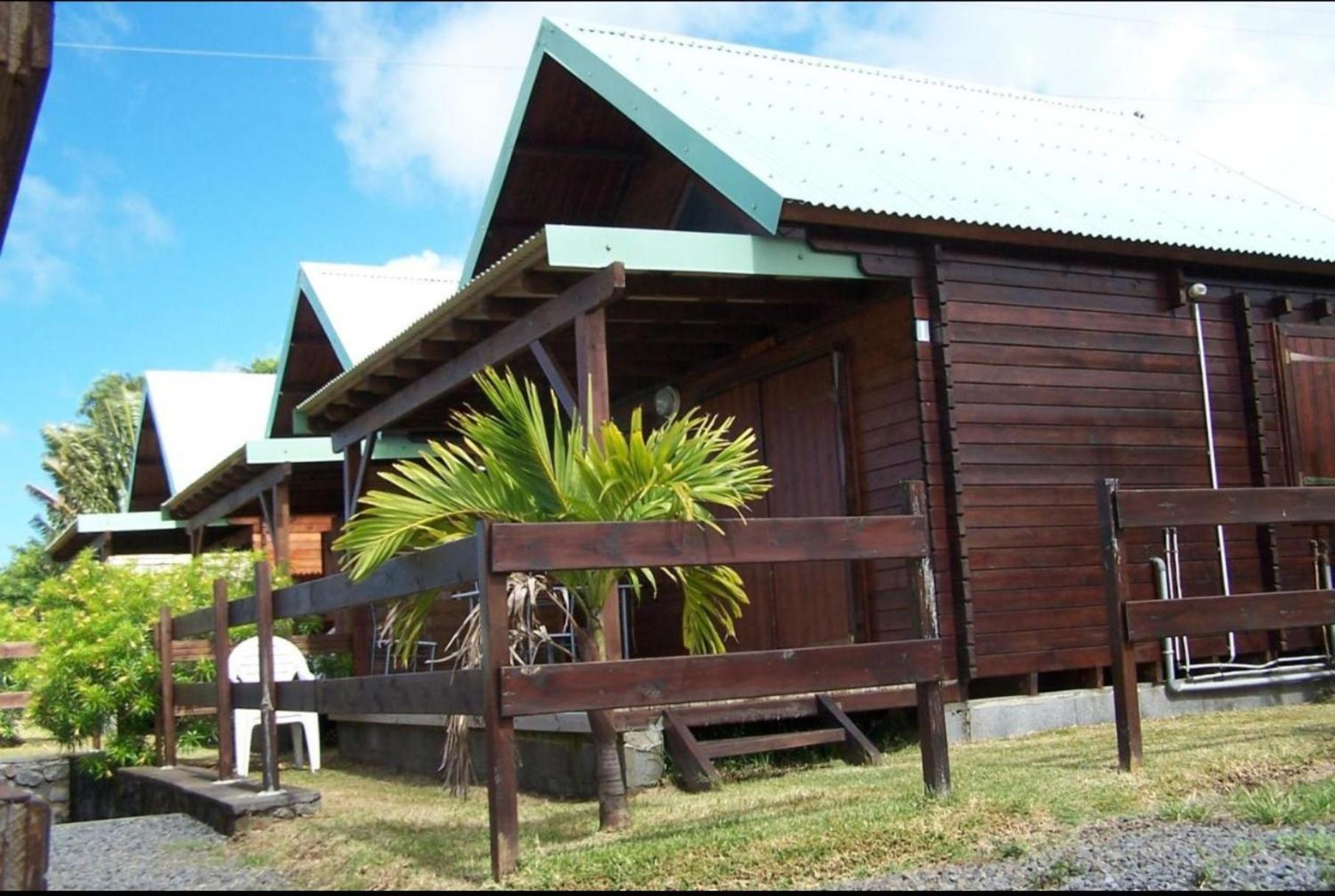 Les Bungalows Les Vanilliers, Sud Sauvage Avec Piscine Сен-Жозеф Экстерьер фото
